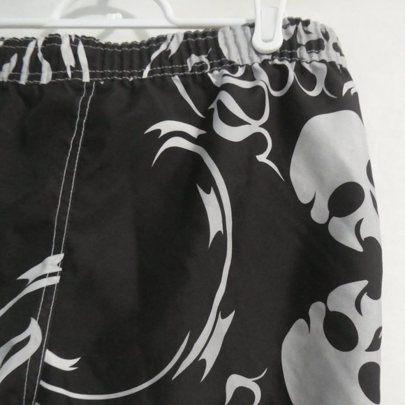 OLD NAVY | size 18 | Graphic Swim Shorts | Mesh Lining | Skulls and Flames - Picture 9 of 14